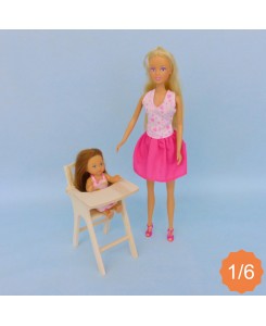 Chaise haute miniature en bois pour poupée barbie 1/6ème