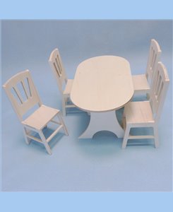 Table et chaises pour poupées barbie réalisés en bois par Minicrea (France)