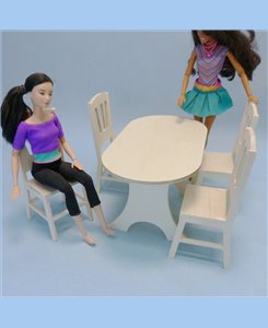 Kit Table et chaises pour poupées barbie réalisés en bois par Minicrea (France)