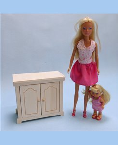 Meuble bas 2 portes 1/6ème pour poupées Barbie