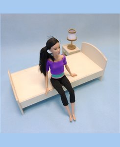 Lit 1/6ème pour poupées Barbie en bois