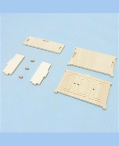 Meuble bas 3 portes miniature en bois pour maison de poupées 1/12ème