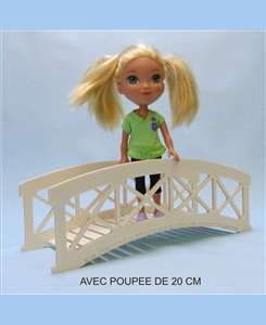 Pont de jardin miniature en bois pour poupées jusqu'à 20 cm