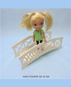 Pont de jardin miniature en bois pour poupées jusqu'à 20 cm