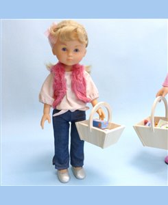 Panier miniature en bois pour poupée 