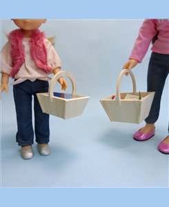 Panier miniature en bois pour poupée 