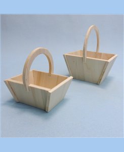 Panier miniature en bois pour poupée 