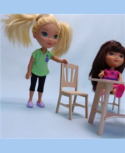 Pack mobilier maison de poupées table avec 4 chaises 1/9ème Minicrea pour poupée jusqu'à 22cm
