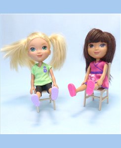 Chaise miniature 1/9ème pour poupées juqu'à 22 cm