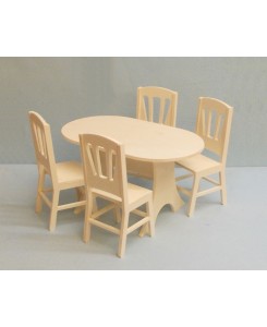 Table et chaises pour poupées barbie réalisés en bois par Minicrea (France)