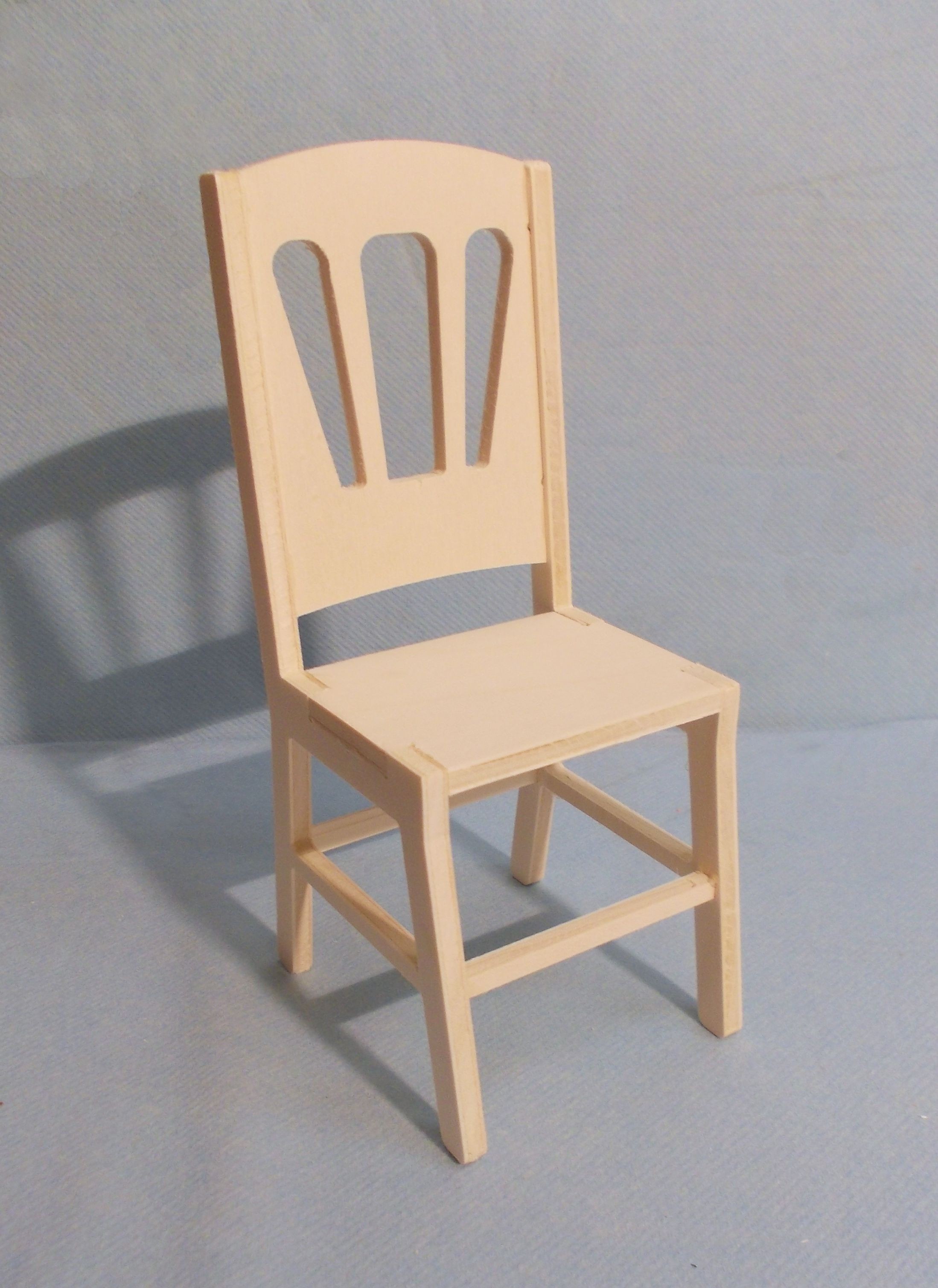 Chaise En Bois Miniature